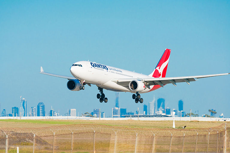 Qantas expecting at least $2.4 billion profit