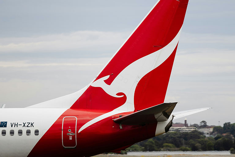 Newcastle-Perth flights begin